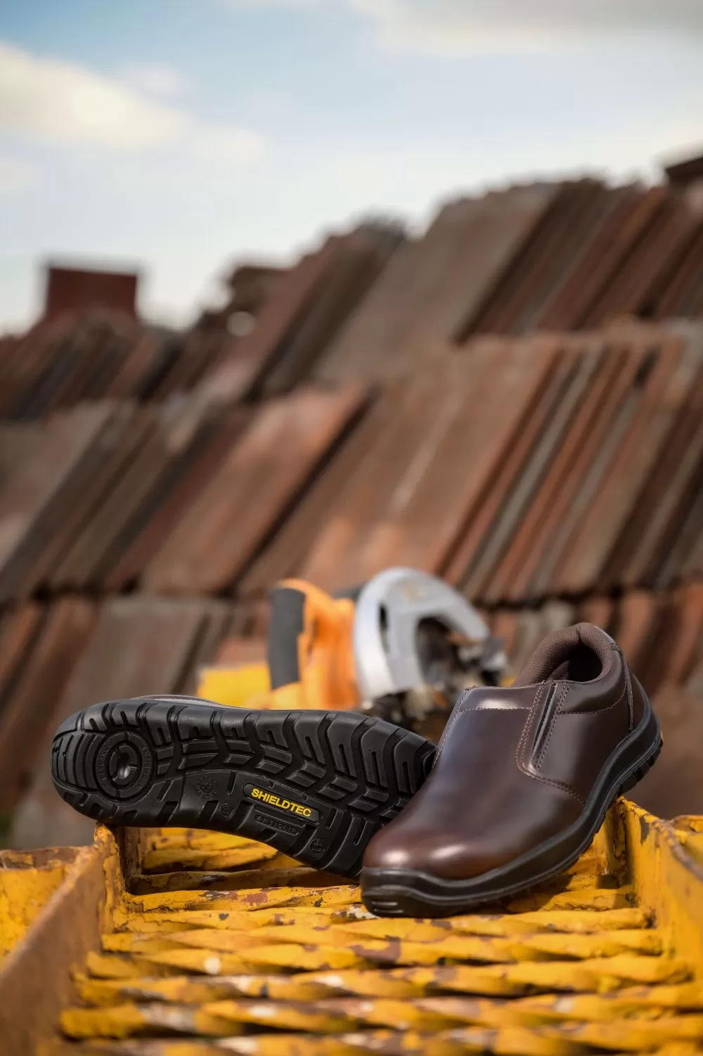 SHIELDTEC Safety Shoe – Ref: shieldtec-safety-shoe
